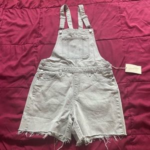 Ash Grey cut off short overalls size 6m/28R fits like a Medium. New with Tags